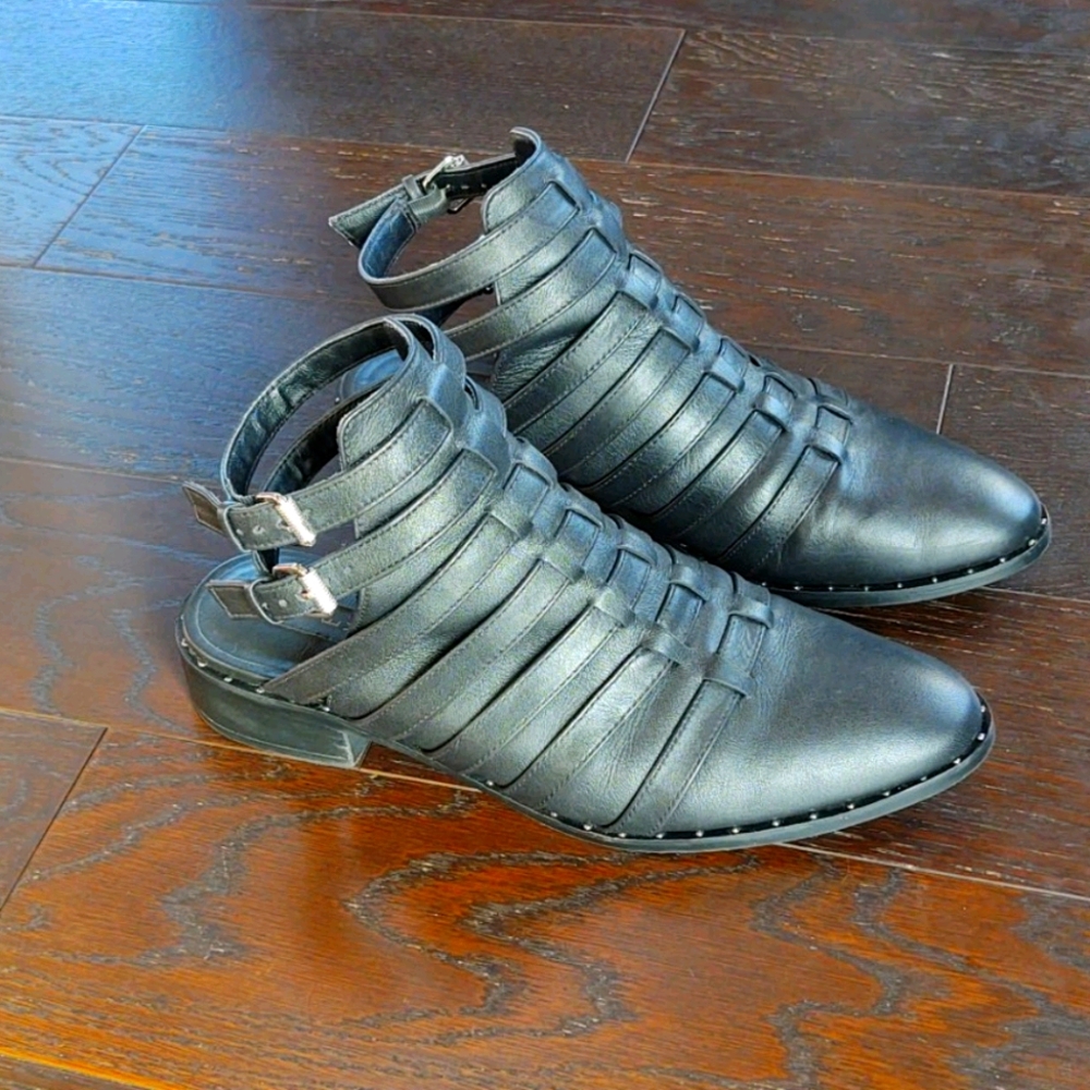 Steve Madden genuine leather booties, size 9.5